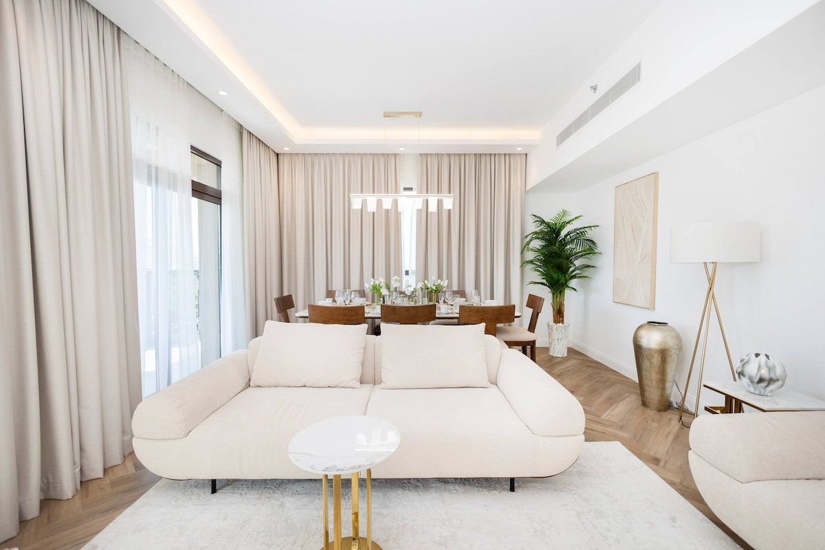 Luxurious 3br Apt Offering Full Burj Al Arab Views full screen image