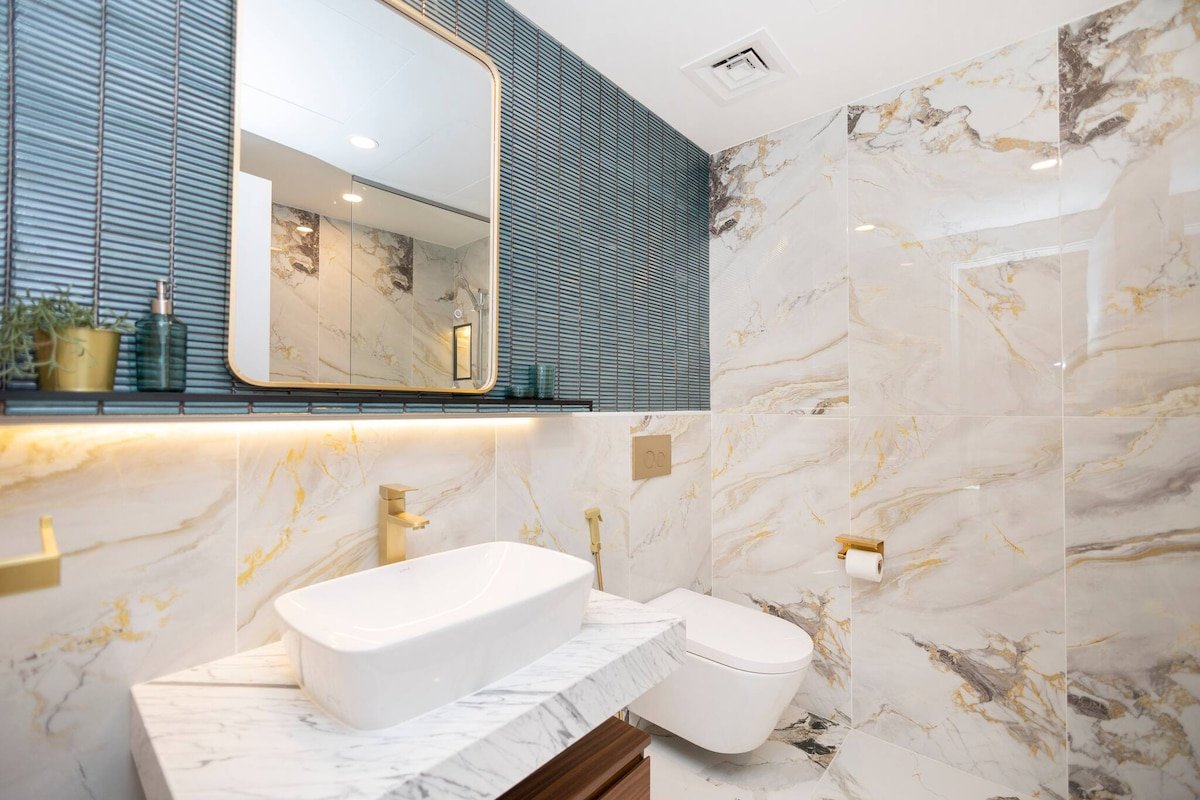Luxurious 3br Apt Offering Full Burj Al Arab Views full screen image
