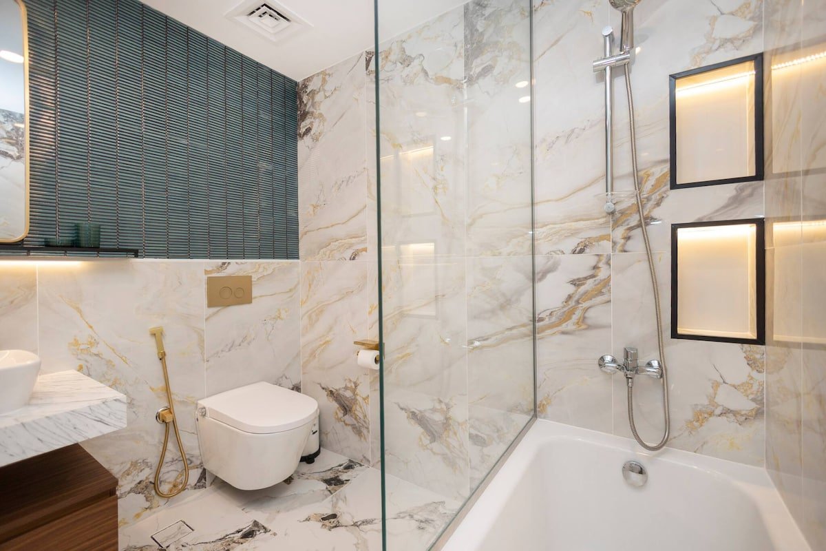 Luxurious 3br Apt Offering Full Burj Al Arab Views full screen image